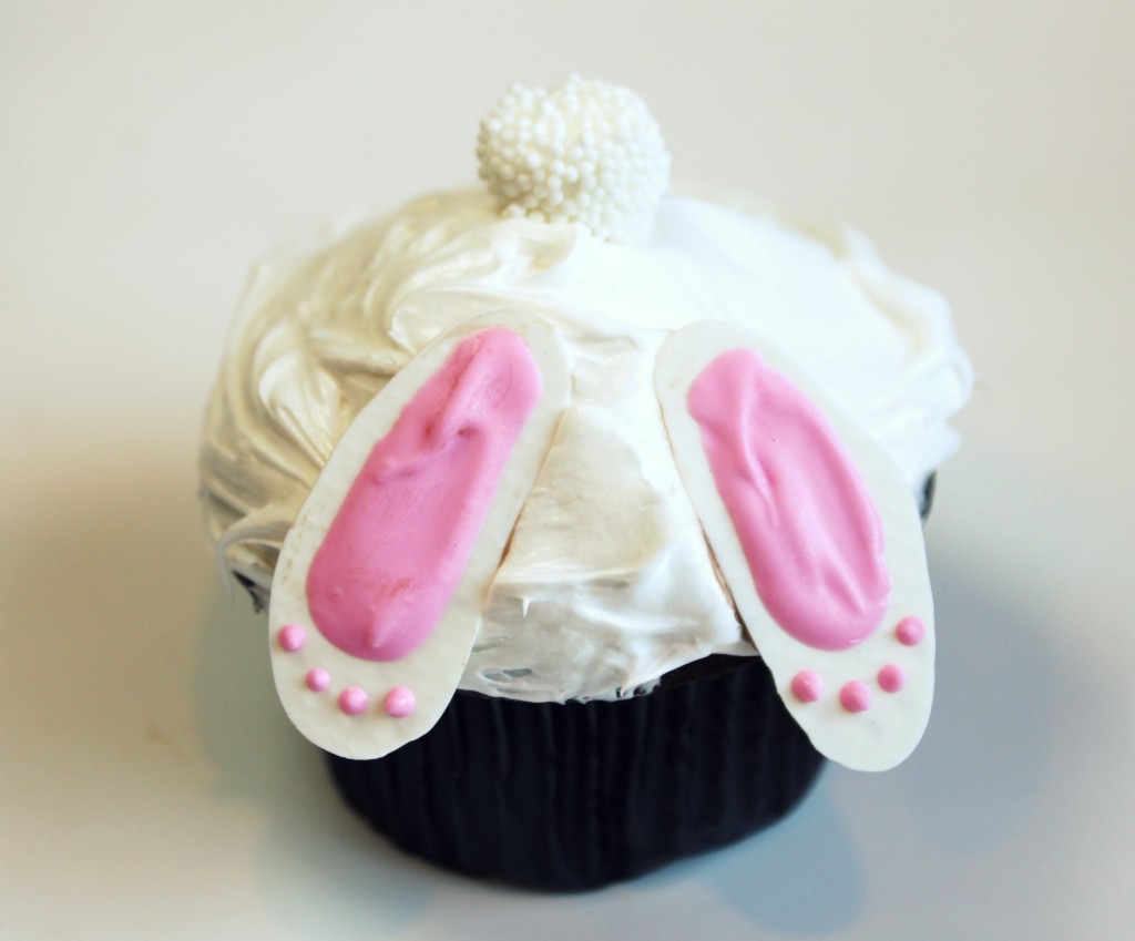 Bunny Butt Cupcakes | Jennifer Faris Photography